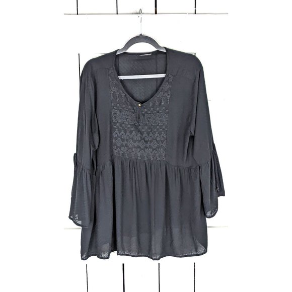 Black bell sleeve embroidered pullover boho blouse - Picture 2 of 4